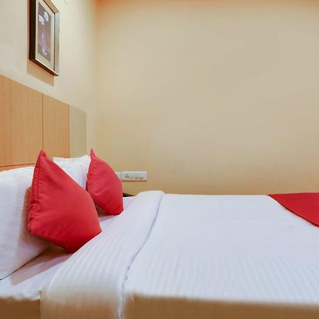 Hotel O Shanta Residency Lodge Sururnagar エクステリア 写真