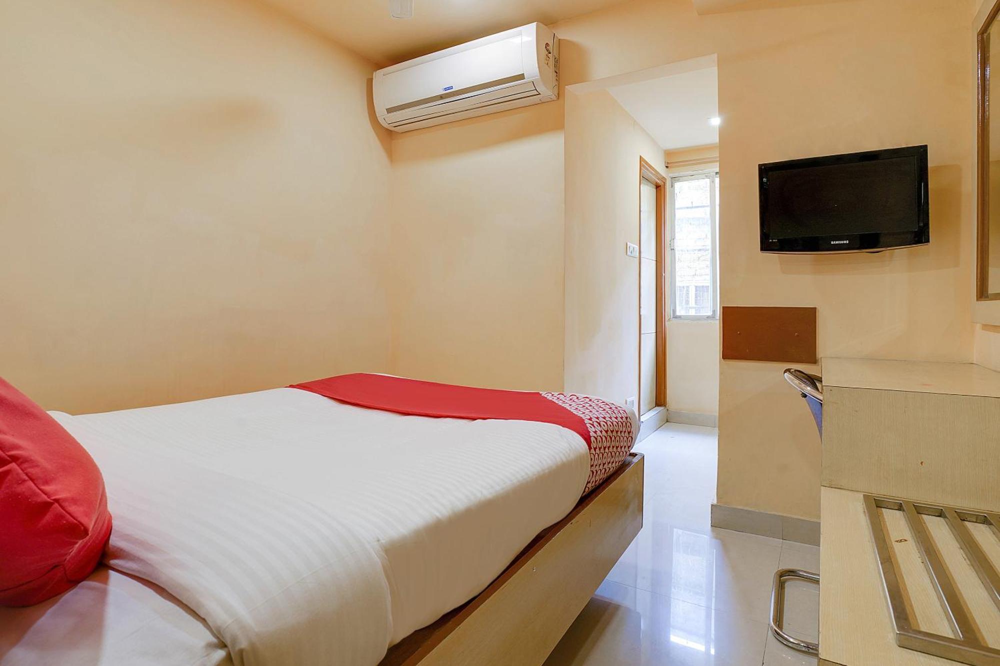 Hotel O Shanta Residency Lodge Sururnagar エクステリア 写真