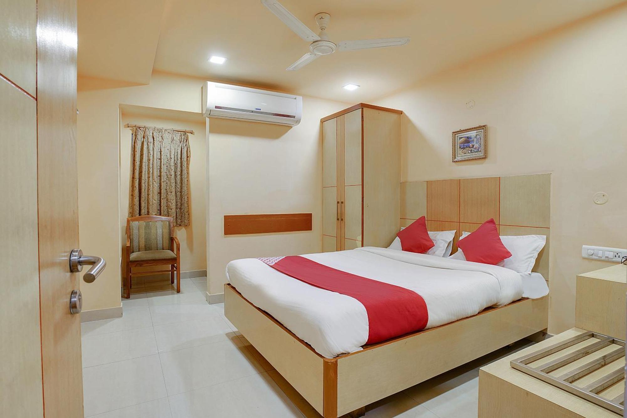 Hotel O Shanta Residency Lodge Sururnagar エクステリア 写真